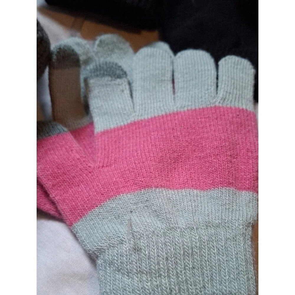 Lot Of Seven Gloves And Mittens Children's (Mis427)